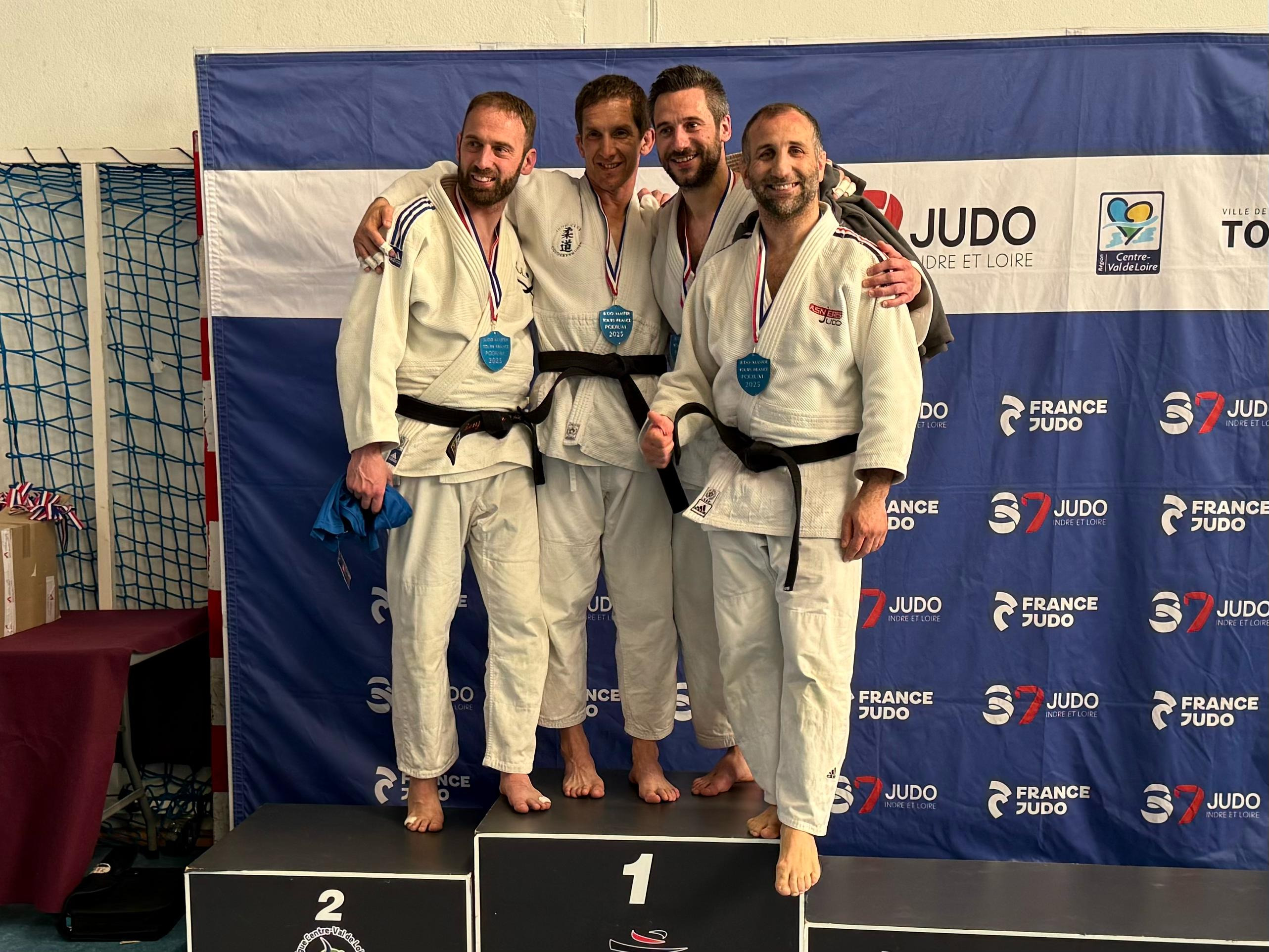 vignette 🥉 Tournoi Vétéran de Tours : Hamid sur le podium
